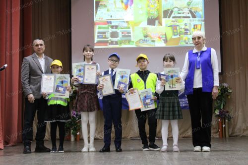 Юные инспекторы движения Азнакаево — на страже безопасности