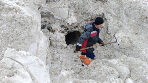 Федеральные трассы в Татарстане готовят к паводку: 124 единицы техники и 200 человек в круглосуточном режиме