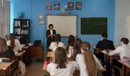 В школе №6 Азнакаево состоялся семинар по функциональной грамотности школьников