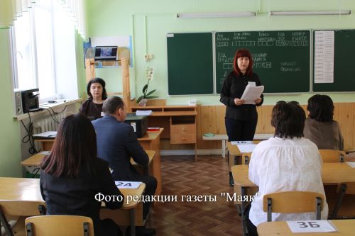Азнакайда әти-әниләр янә парта артына утырды