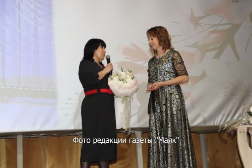 Шигърият һәм җыр моңы бергә чорналган