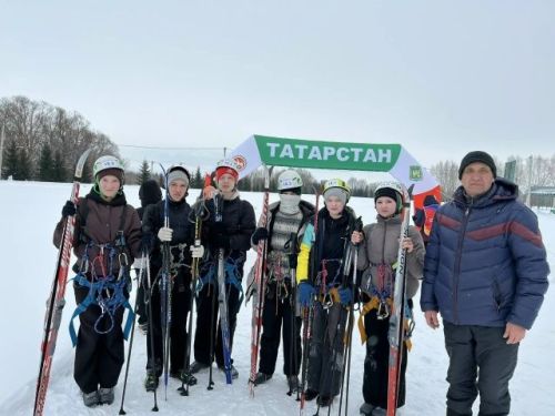 Азнакаевские лыжники из поселка Победа взяли «серебро» на республиканском слете в Арске — 2026