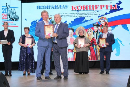 Песни, пляски и победа: в Азнакаево выбрали лучших среди творческих коллективов