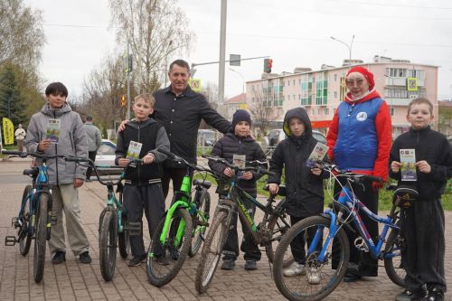 В Азнакаево прошел рейд по безопасности детей на дорогах