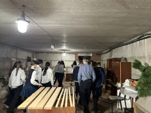 В школах Азнакаево прошла всероссийская тренировка по антитеррористической безопасности