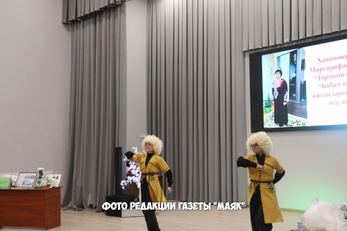 У азнакаевской поэтессы Сарвар Ханиповой вышел в свет девятый сборник