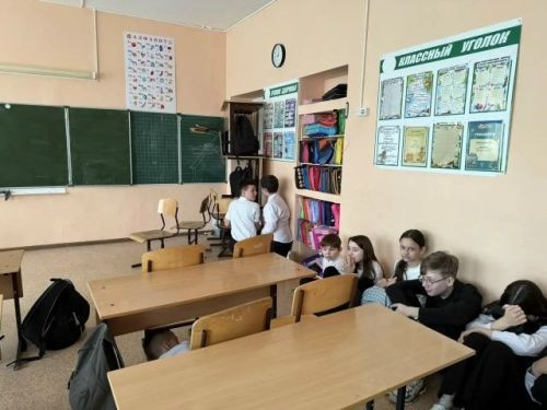 В школах Азнакаево прошла всероссийская тренировка по антитеррористической безопасности