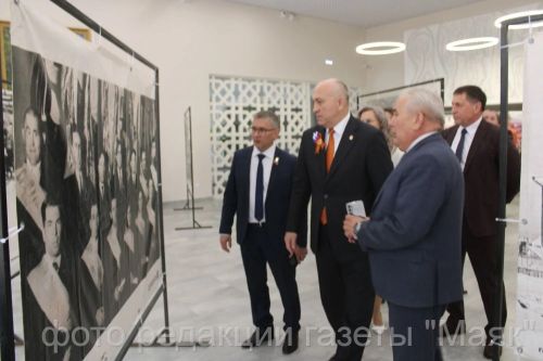 20 еллык тәҗрибә, уртак максат: Азнакайда Җирле үзидарә көне зурлап билгеләп үтелде