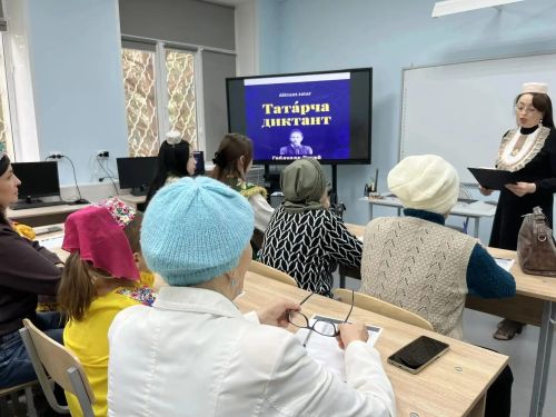 Педагоги, родители и школьники: в школе №8 проверили знание татарского языка