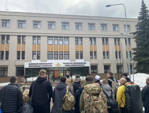 Из Казани к месту обучения отправились военнослужащие Африканского корпуса