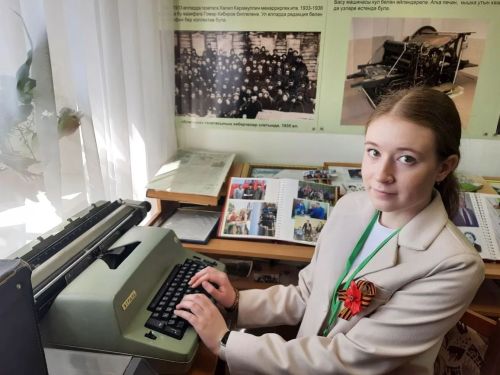 Десятиклассница Эльвина Шайдуллина на один день стала частью команды «Маяка»