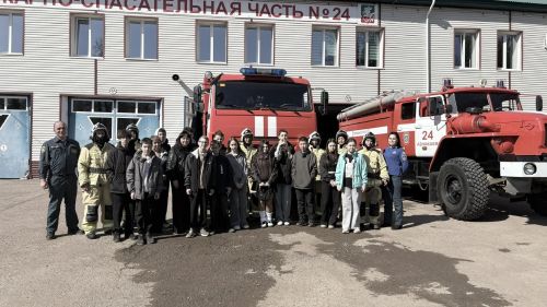 Азнакай укучылары янгын сүндерүчеләр эшен үз күзләре белән күрде