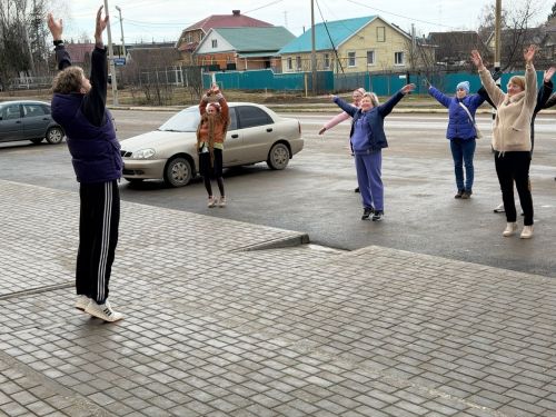 Бодрое утро с культурой: в Азнакаево массово отметили Всемирный день здоровья