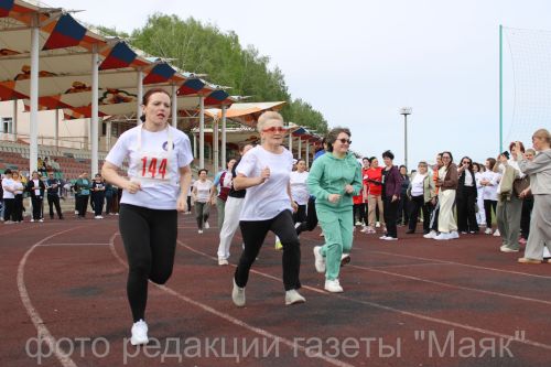 Старт сызыгында – Азнакай укытучылары!