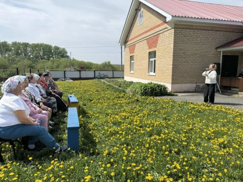 14 мая агитбригада «Юлдаш» совместно с творческим коллективом Дворца культуры провела выездной концерт, приуроченный к 81-й годовщине Победы в Великой Отечественной войне.