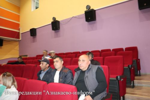 Помощь иностранным гражданам: в Азнакаево прошли адаптационные курсы