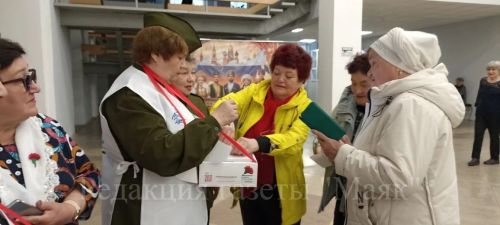 «Красная гвоздика» объединяет поколения: Актюбинский – в центре событий
