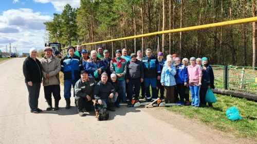 В Азнакаевском районе продолжаются субботники