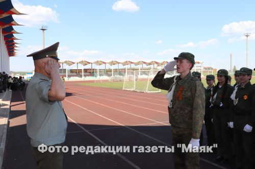 Азнакаевские школьники показали мастерство строевой подготовки