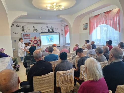 Как гипертония влияет на долголетие? Азнакаевские врачи ответили на этот вопрос на занятиях в Актюбинском доме культуры и доме-интернате