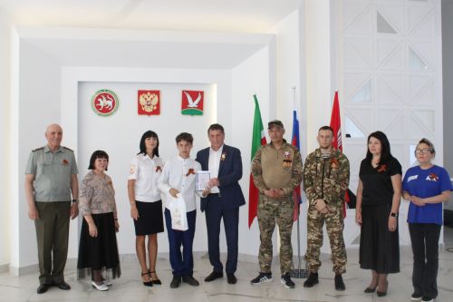 Торжественная церемония вручения паспортов в Азнакаево.
