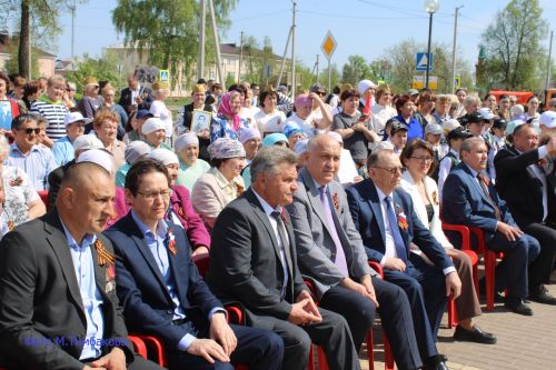 В поселке Актюбинский прошло торжественное мероприятие, посвященное 81-й годовщине Великой Победы