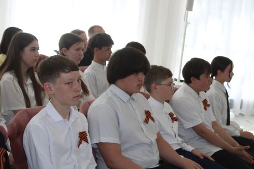 Торжественная церемония вручения паспортов в Азнакаево.