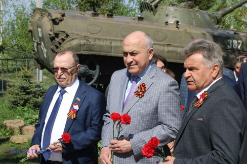В поселке Актюбинский прошло торжественное мероприятие, посвященное 81-й годовщине Великой Победы