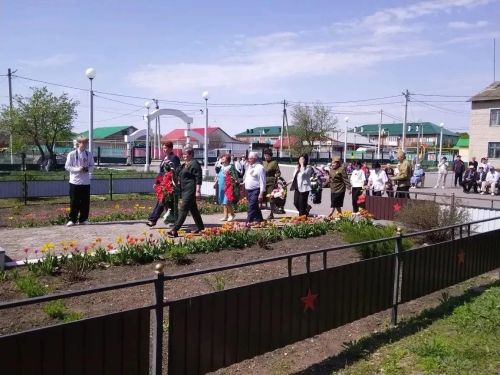 В канун Дня Победы сотрудники Клиентской службы посетили ветеранов в селах Чекан и Победа