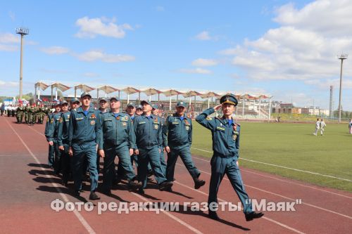 В Азнакаево торжественно отметили День Победы