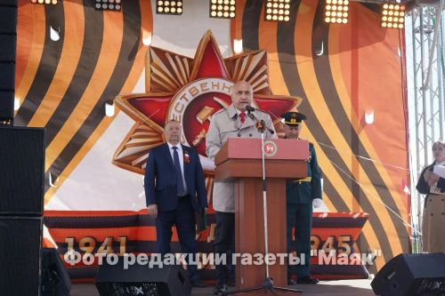 В Азнакаево торжественно отметили День Победы