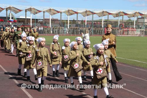 В Азнакаево торжественно отметили День Победы