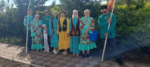 Песни и сбор подарков на квадроцикле: в Куктяке готовятся к Сабантую