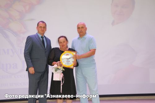 В Азнакаево чествовали медицинских работников