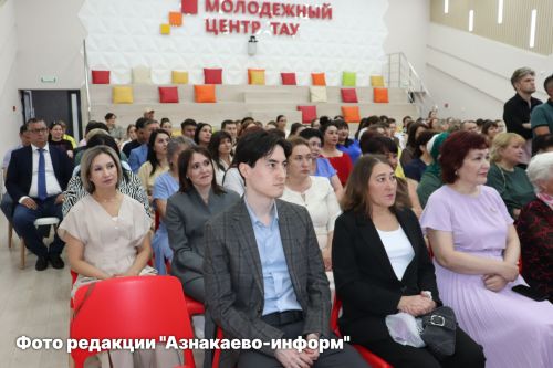 В Азнакаево чествовали медицинских работников