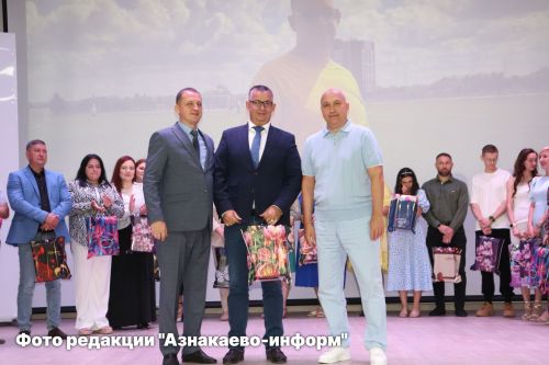 В Азнакаево чествовали медицинских работников