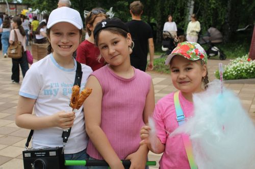 Праздник детства: 1 июня в парке «Тарсус» отметили День защиты детей