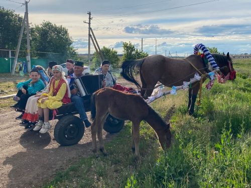 В селе Сапей собрали подарки к Сабантую