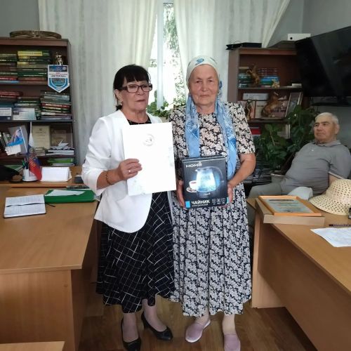 Ветераны подвели итоги месяца и обсудили вопросы здоровья на плановом совещании