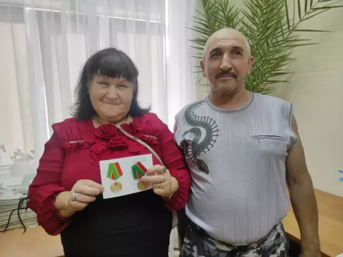 Супруги-волонтеры с большим сердцем