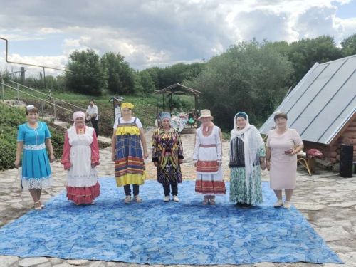 Татшуган авылында волонтерларның бәйрәм чарасы үтте