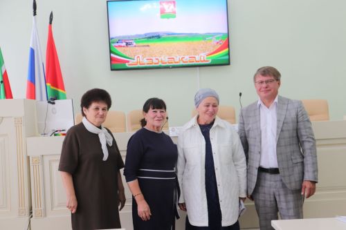 Азнакай районы ветераннар советының чираттагы утырышы узды