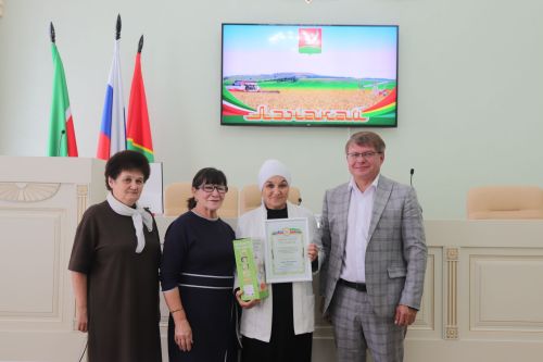 Азнакай районы ветераннар советының чираттагы утырышы узды