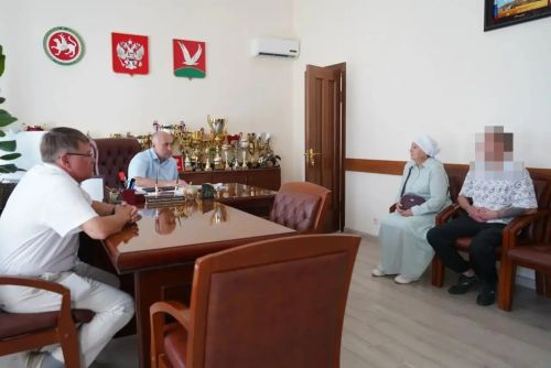Поддержка защитников: Марсель Шайдуллин провёл встречу с бойцами в отпуске
