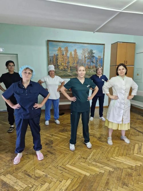 Движение — жизнь: медработники Азнакаевской ЦРБ поддержали акцию ко Дню физкультурника