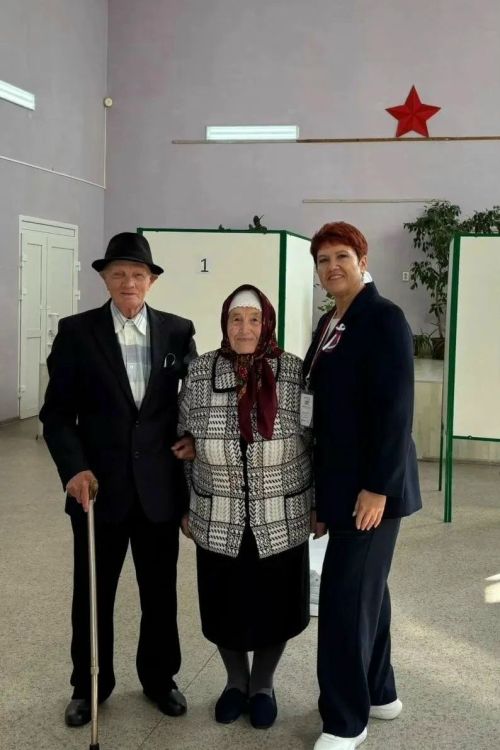 УИК №553, с. Вахитова: единство поколений в действии!