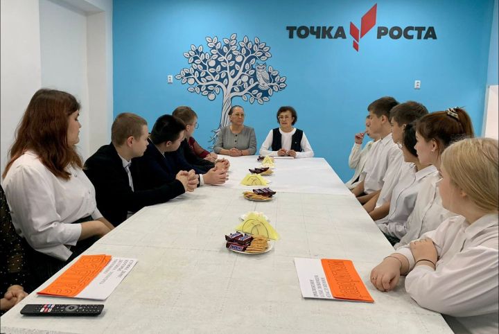 В Актюбинской школе № 3 завтрак прошел в деловой обстановке