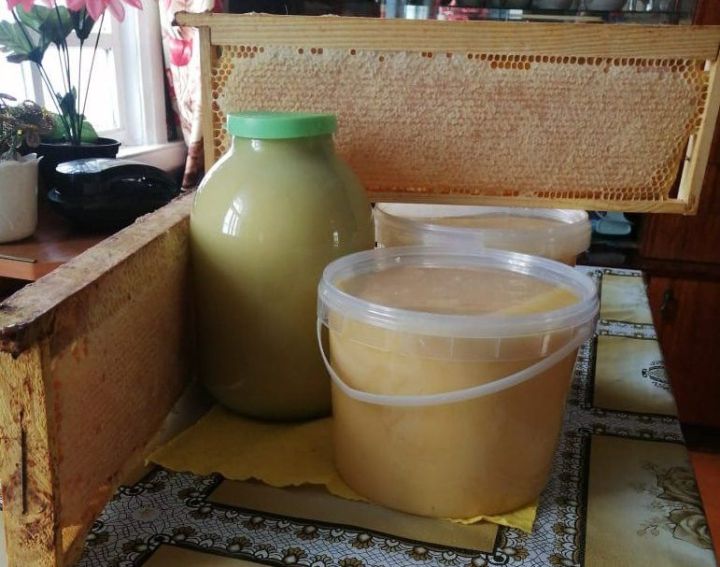 Медовая вода очищает организм