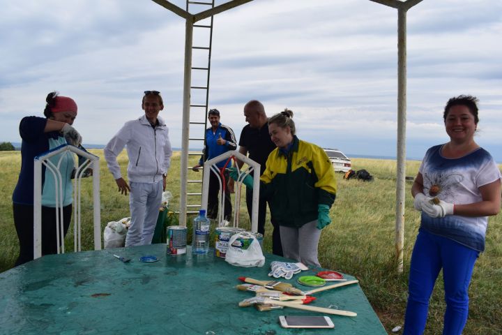 В Азнакаево обновили шатер на вершине горы Чатыр-тау