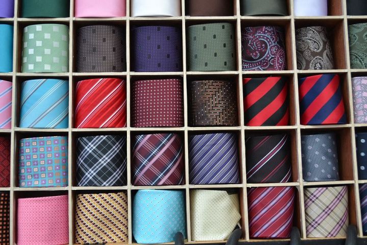 18 октября отмечается День галстука